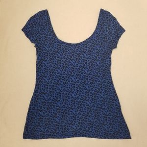 CLOSEOUT Wetseal X-back Leopard Tshirt Blue XS